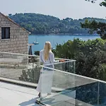 Hera - Private Pool, Near Beaches, Ideal For Groups * Lumbarda