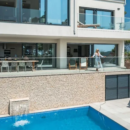 Hera - Private Pool, Near Beaches, Ideal For Groups * Lumbarda