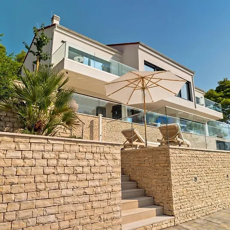 Hera - Private Pool, Near Beaches, Ideal For Groups Villa