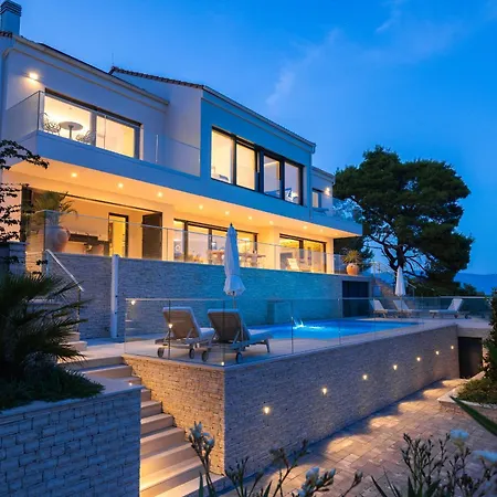 Hera - Private Pool, Near Beaches, Ideal For Groups Lumbarda