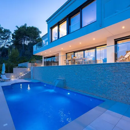 Hera - Private Pool, Near Beaches, Ideal For Groups * Lumbarda