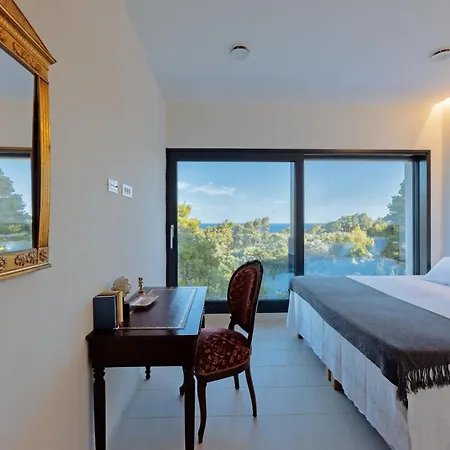 Hera - Private Pool, Near Beaches, Ideal For Groups