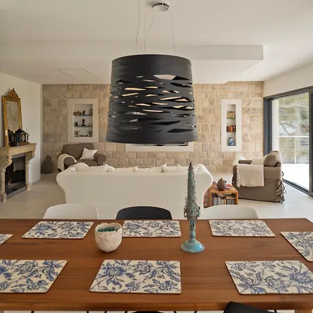 Villa Hera - Private Pool, Near Beaches, Ideal For Groups