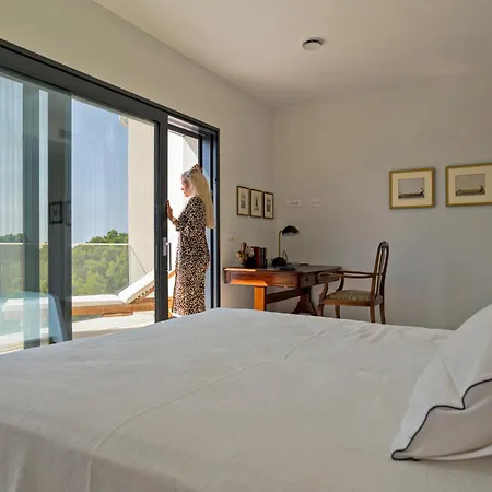 Villa Hera - Private Pool, Near Beaches, Ideal For Groups *