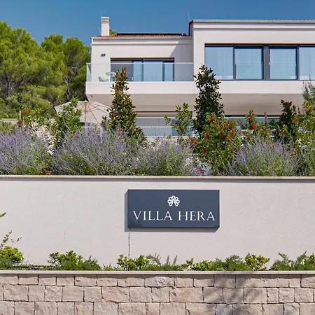 Hera - Private Pool, Near Beaches, Ideal For Groups