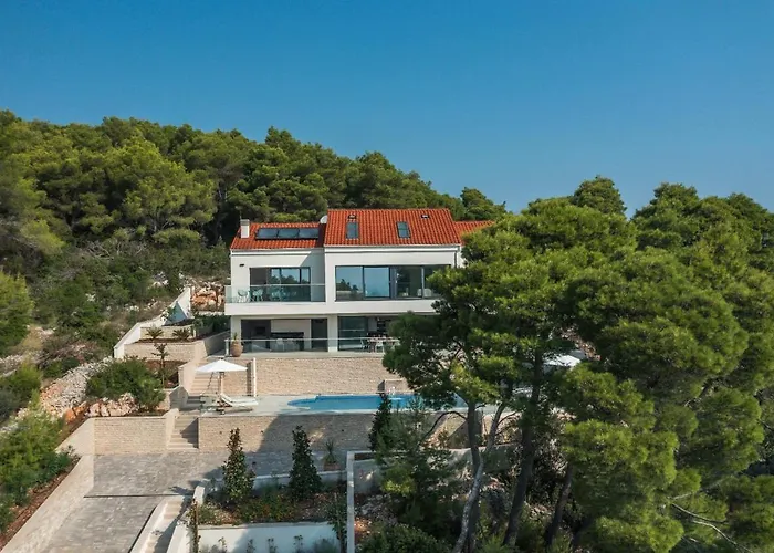 Hera - Private Pool, Near Beaches, Ideal For Groups Villa Lumbarda