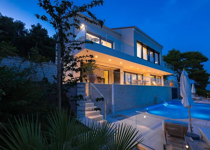 Villa Hera - Private Pool, Near Beaches, Ideal For Groups