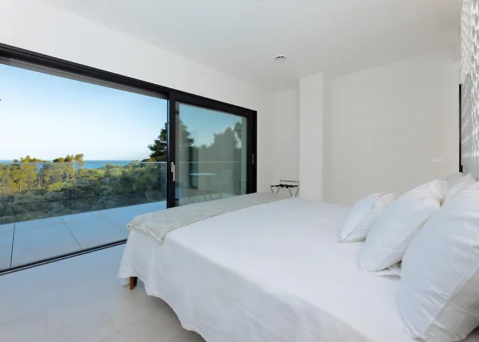 Hera - Private Pool, Near Beaches, Ideal For Groups * Lumbarda