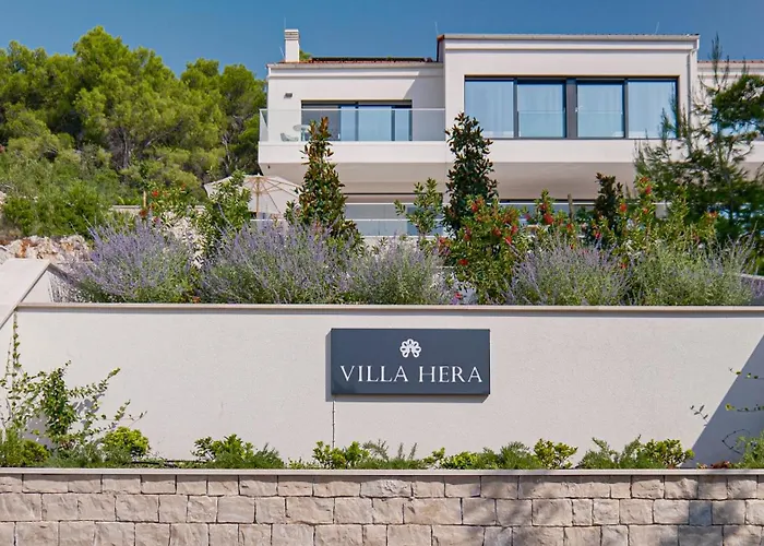 Hera - Private Pool, Near Beaches, Ideal For Groups