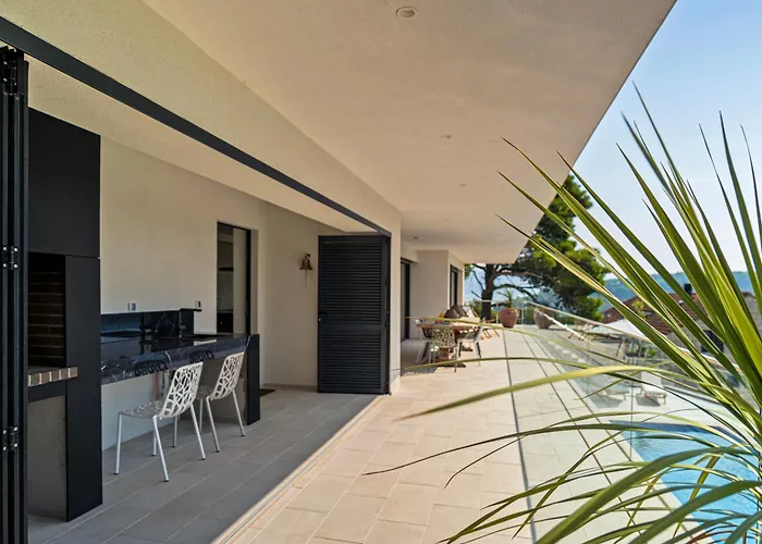 Hera - Private Pool, Near Beaches, Ideal For Groups Villa